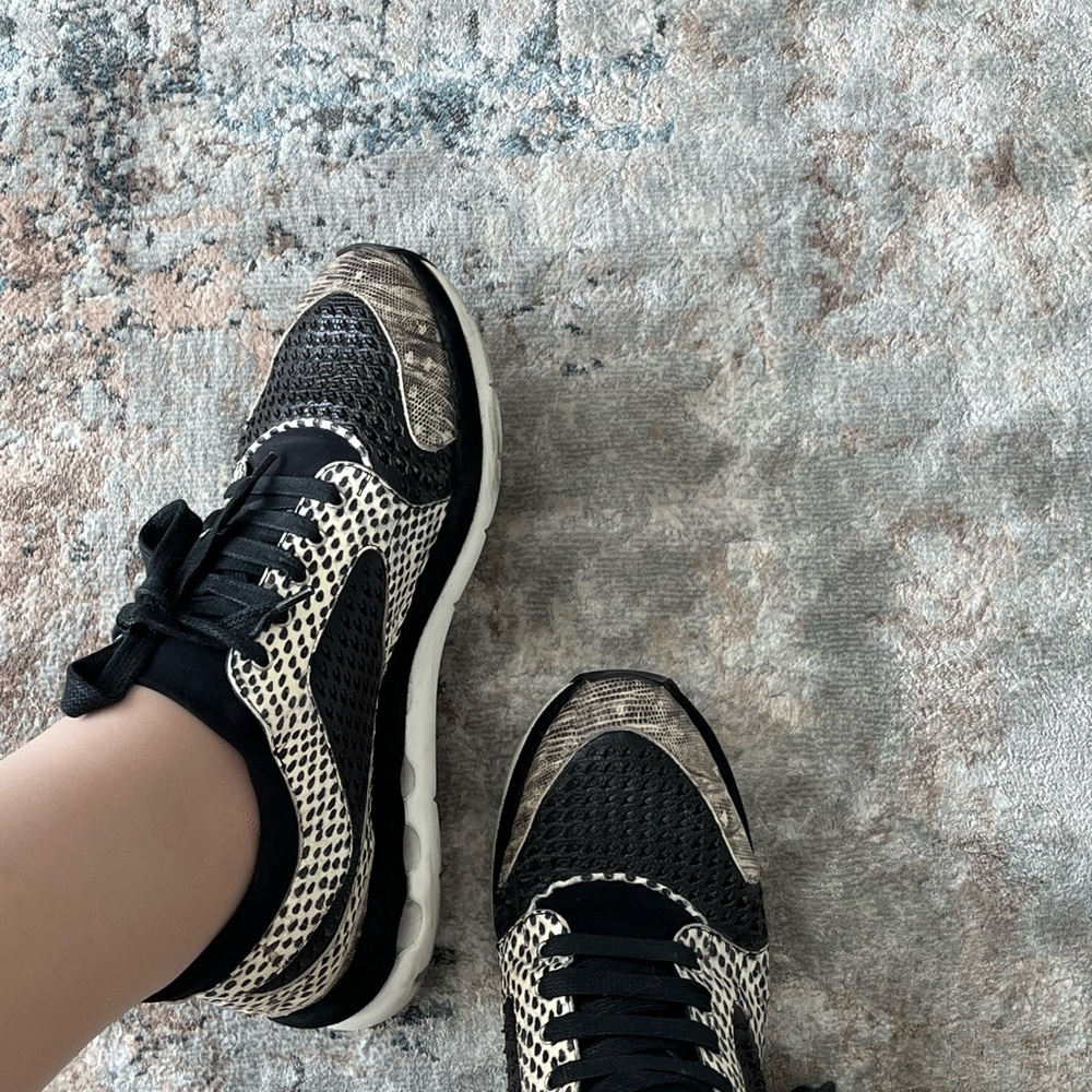 Salvatore Ferragamo Sneakers Size 39